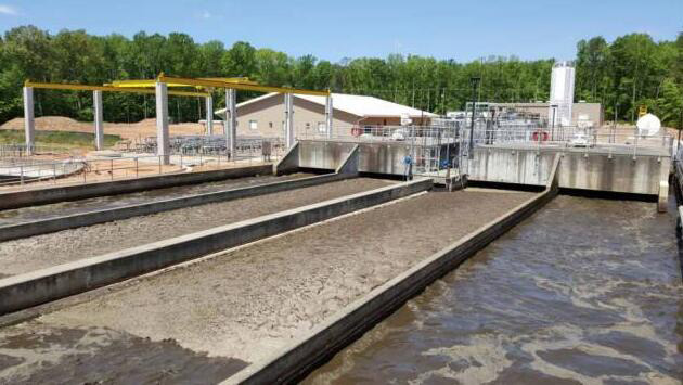 (圖:養(yǎng)殖污水處理池起泡場景)